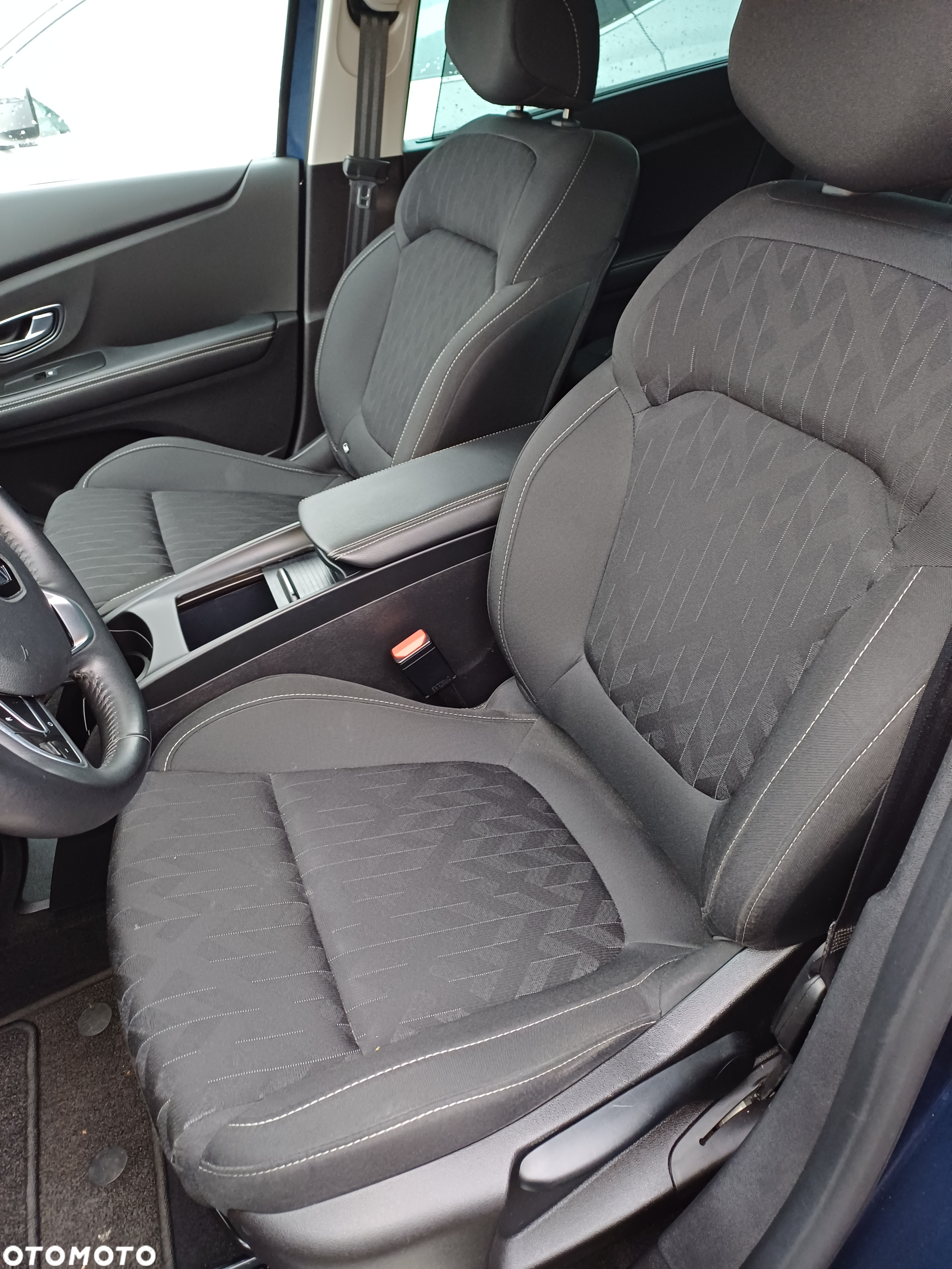 Renault Grand Scenic - 21