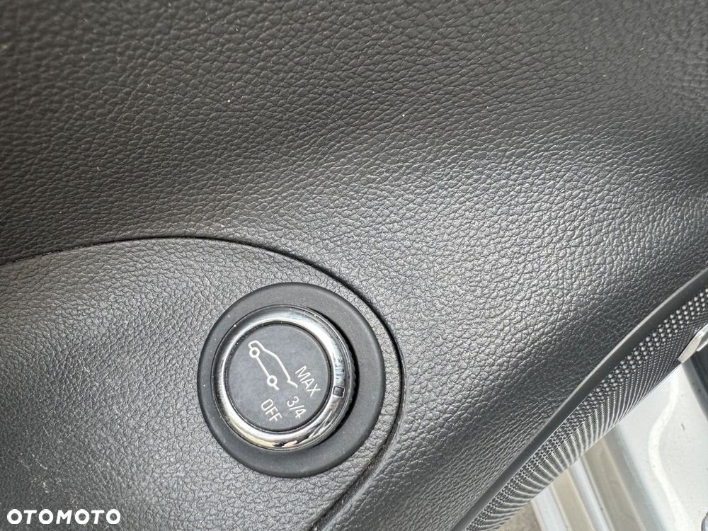 Opel Astra - 25