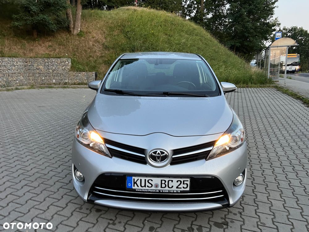 Toyota Verso 1.8 5-Sitzer Executive - 21