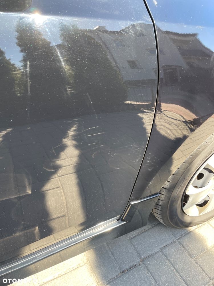 Hyundai i30 1.6 CRDi Classic + - 7