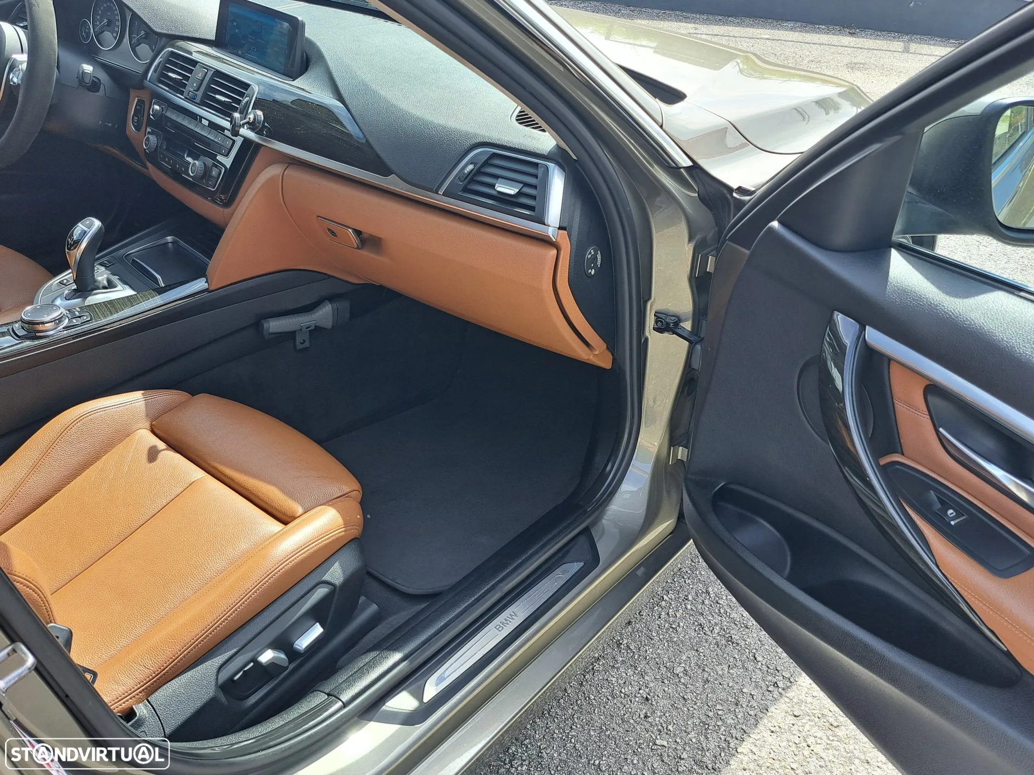BMW 320 d Touring Aut. Efficient Dynamics Edition Luxury Line - 24