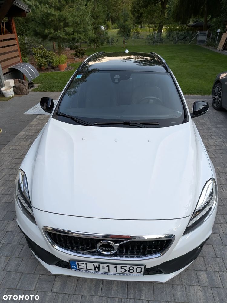 Volvo V40 Cross Country - 8