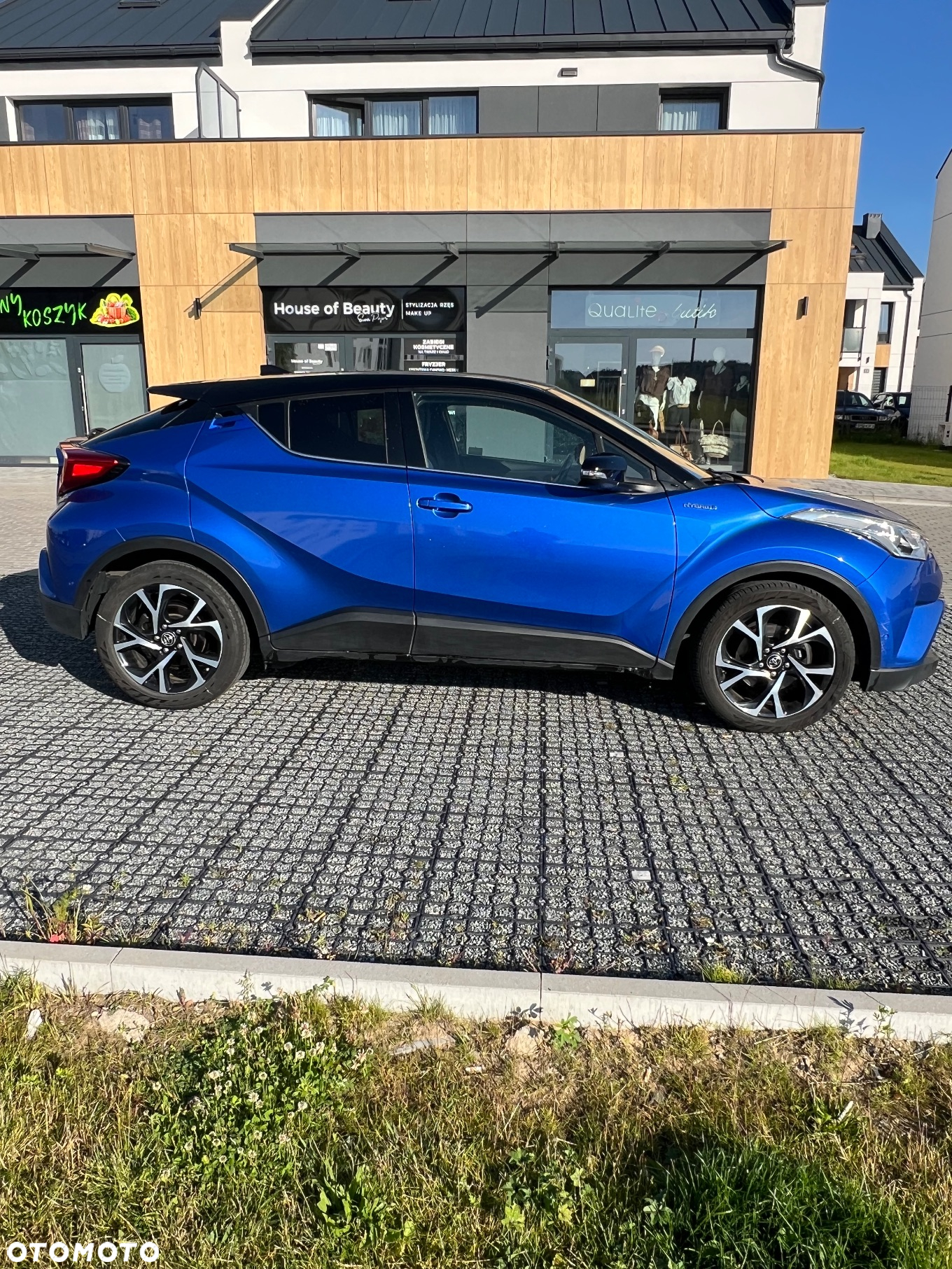 Toyota C-HR 1.8 Hybrid Prestige - 2