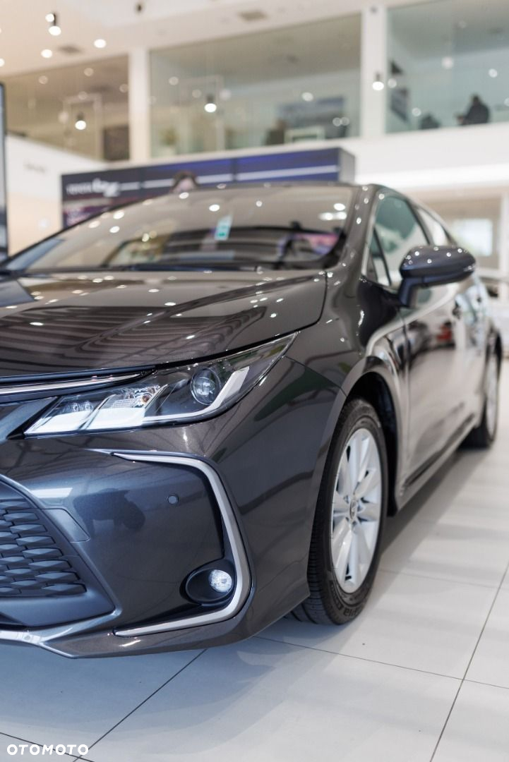 Toyota Corolla - 13