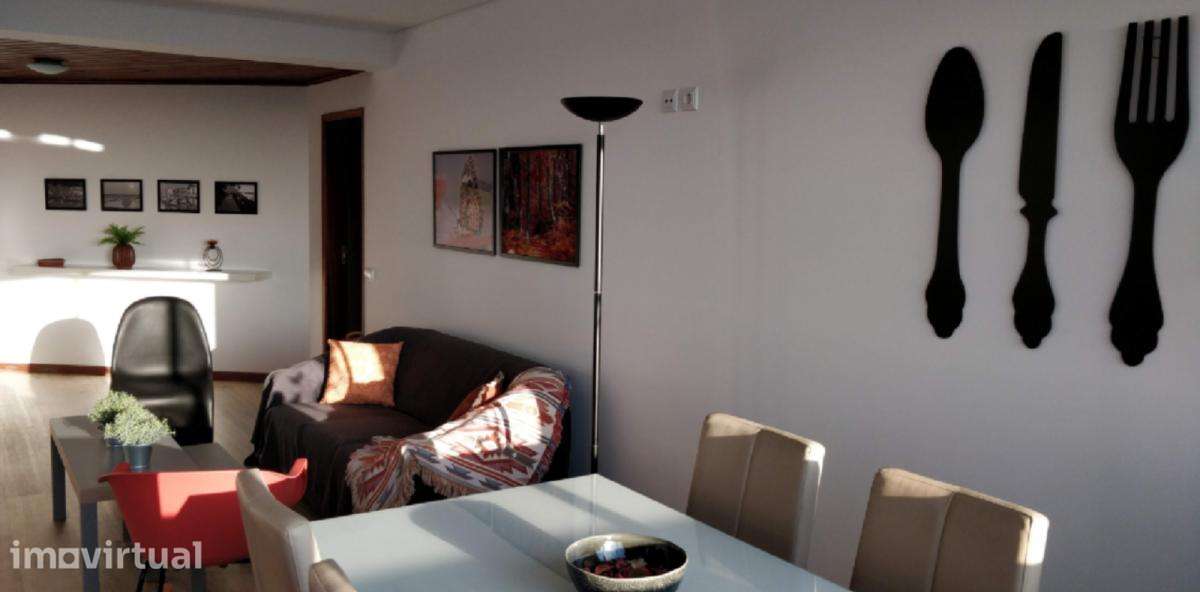 Quarto - localizado em Aveiro - Grande imagem: 5/8