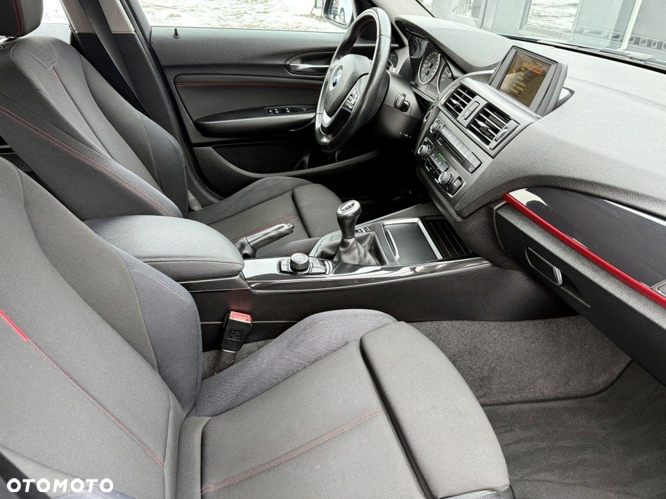 BMW Seria 1 116i Sport Line - 29