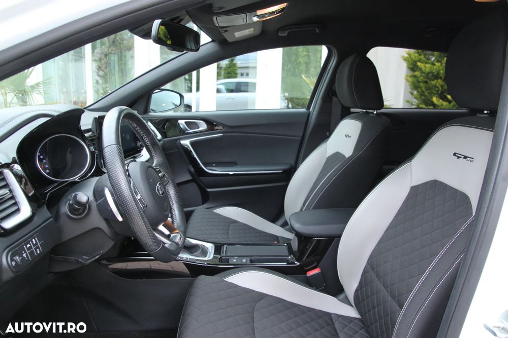 Kia Ceed 1.4 T-GDI 7DCT GT Line - 23