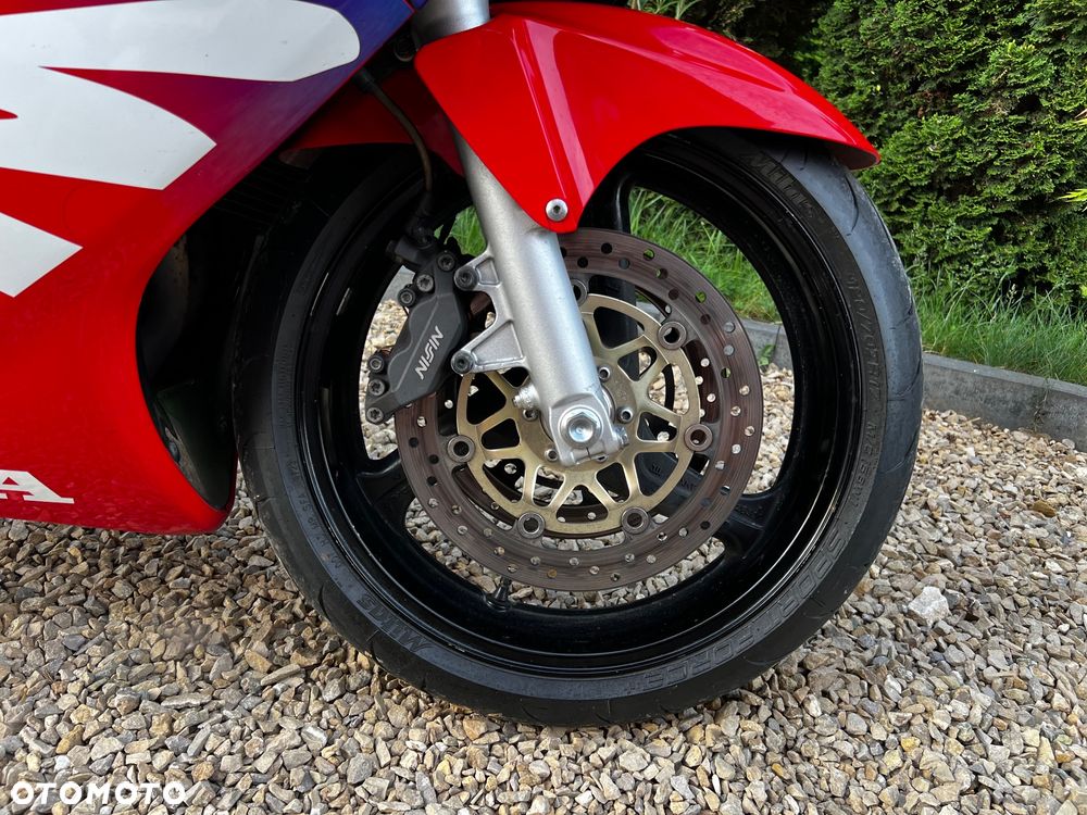 Honda CBR - 4