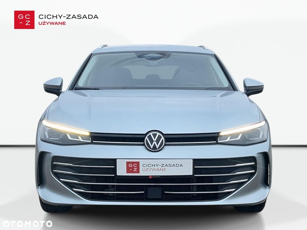 Volkswagen Passat - 8