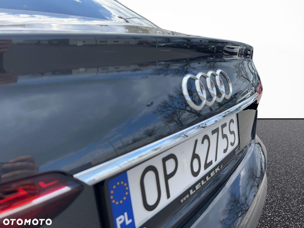 Audi A4 Limousine - 13