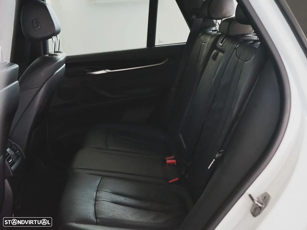 BMW X5 40 d xDrive Pack M 157g - 33