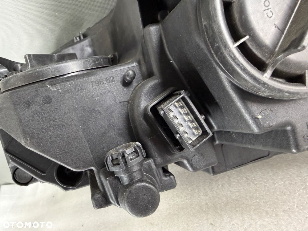 Reflektor Przód strona prawa Astra K 5 V 39195689 LIFT - 6