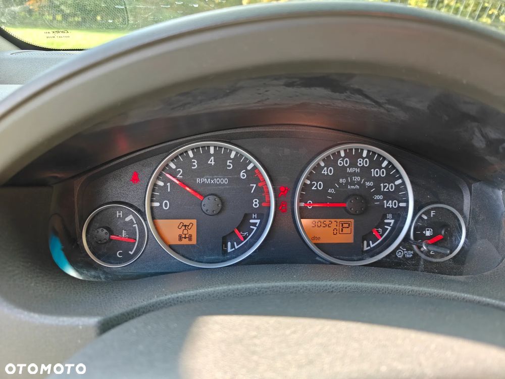 Nissan Pathfinder - 9