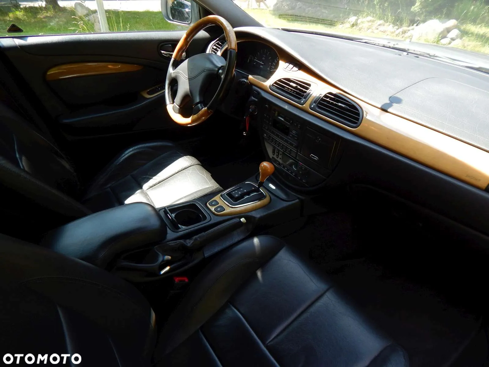 Jaguar S-Type - 11