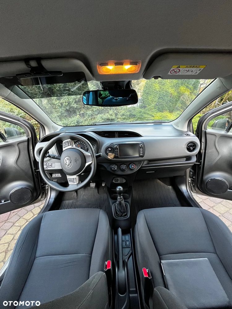 Toyota Yaris 1.5 Active - 9