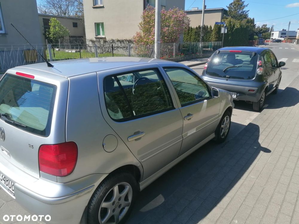 Volkswagen Polo 1.4 16V Comfortline - 5