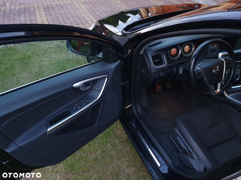 Volvo S60 D3 Momentum - 9
