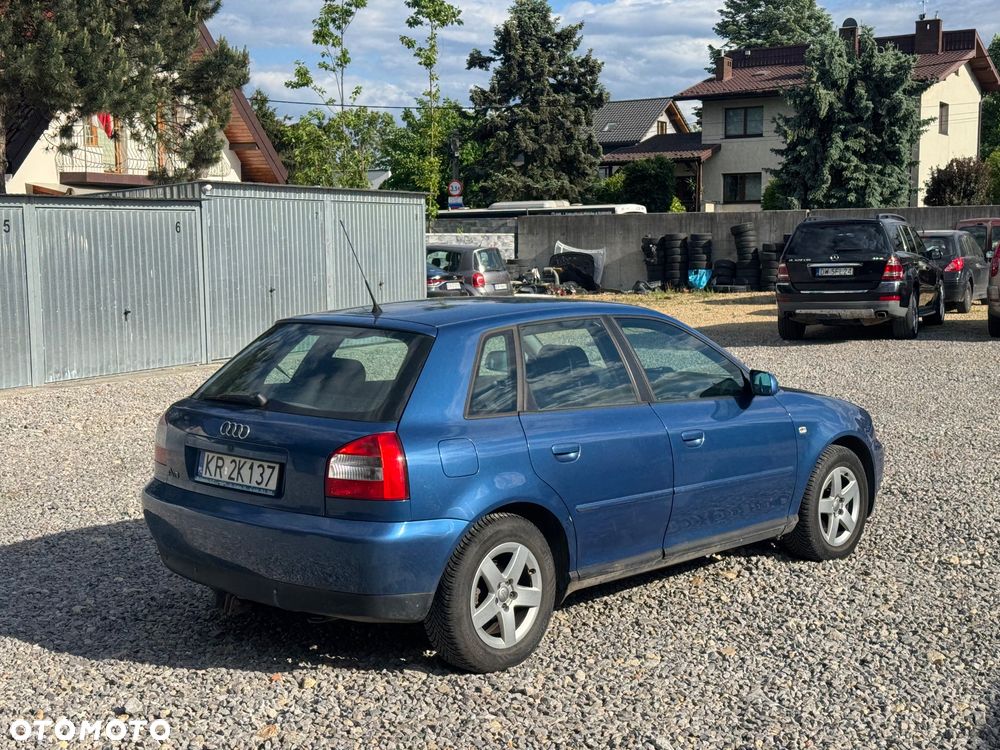 Audi A3 Sportback - 5