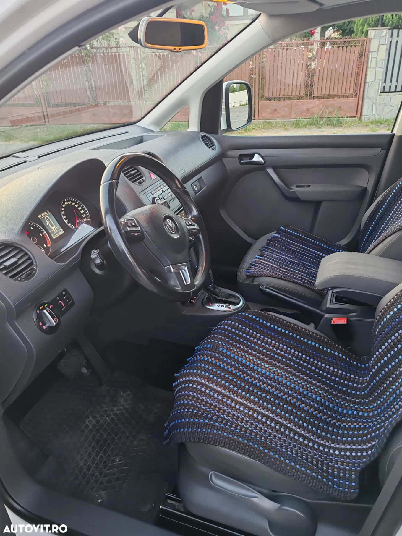Volkswagen Caddy 2.0 TDI Comfortline DSG - 12