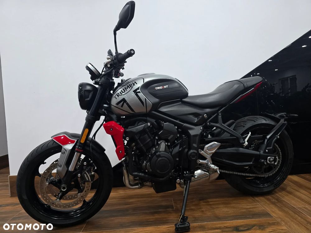 Triumph Trident - 37
