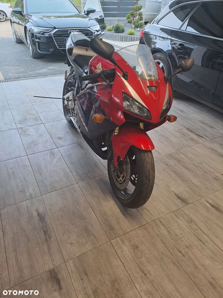 Honda CBR - 4