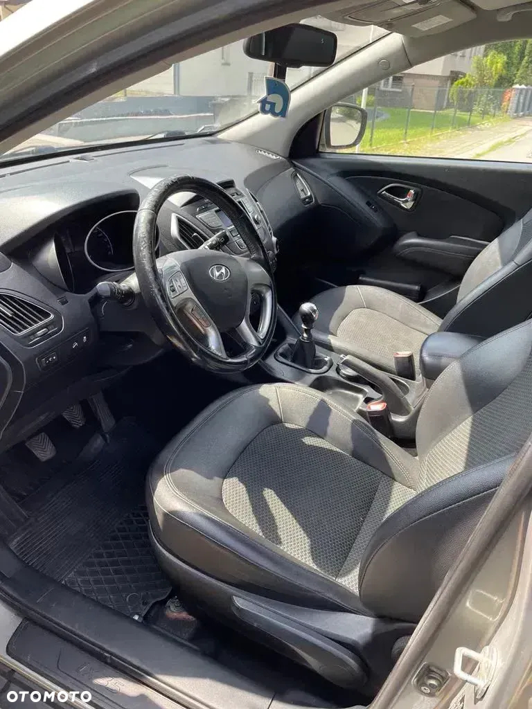 Hyundai ix35 2.0 CRDi Premium 2WD - 6