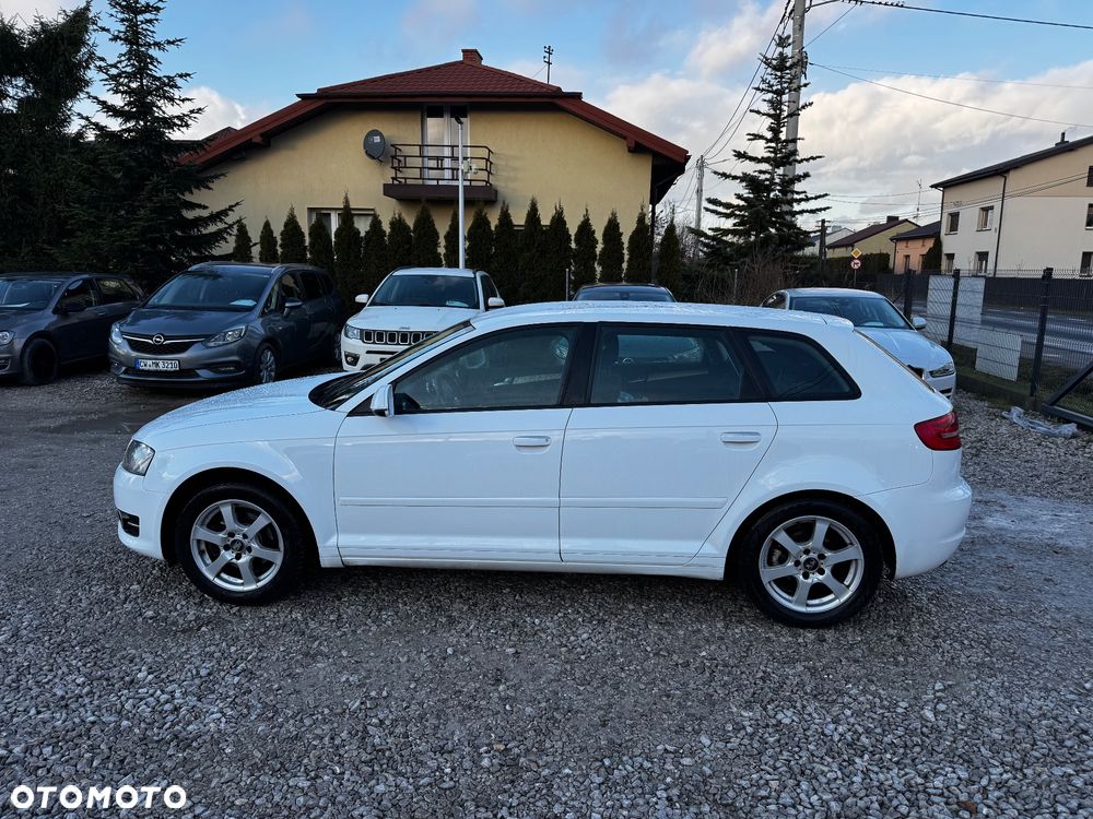Audi A3 Sportback 1.6 Ambiente - 7