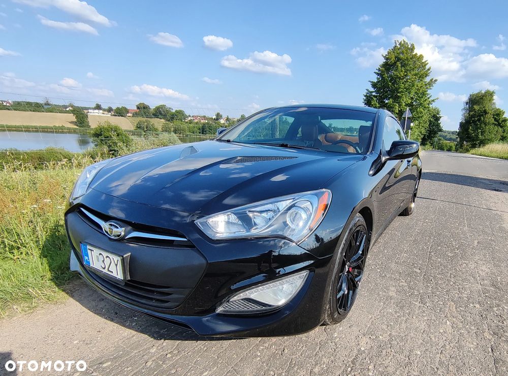 Hyundai Genesis Coupe 3.8 V6 Executive - 14