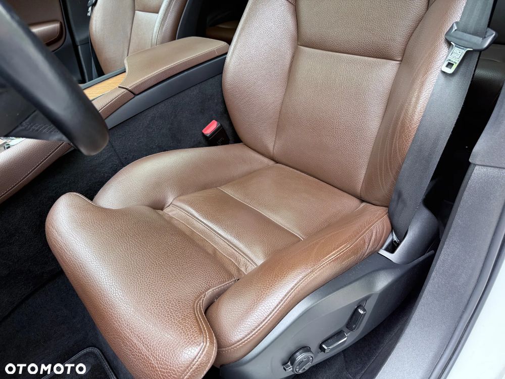 Volvo XC 90 - 21