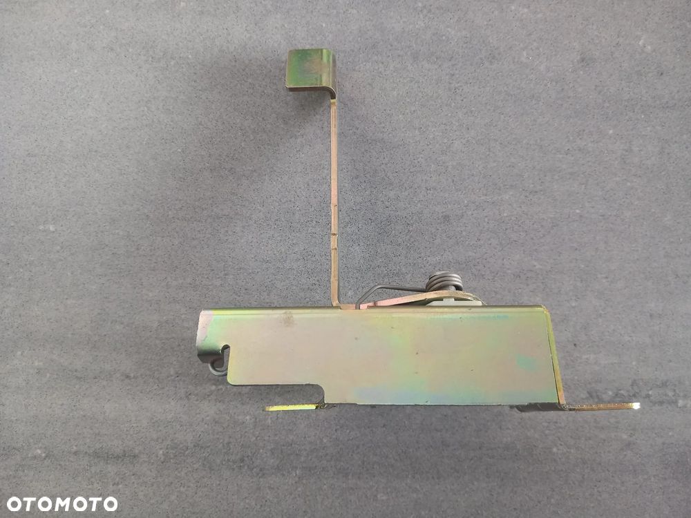 Zamek maski Ford Escort 1995-2001 7219141 - 8