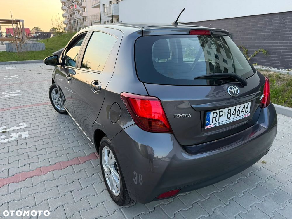 Toyota Yaris 1.33 Premium - 3