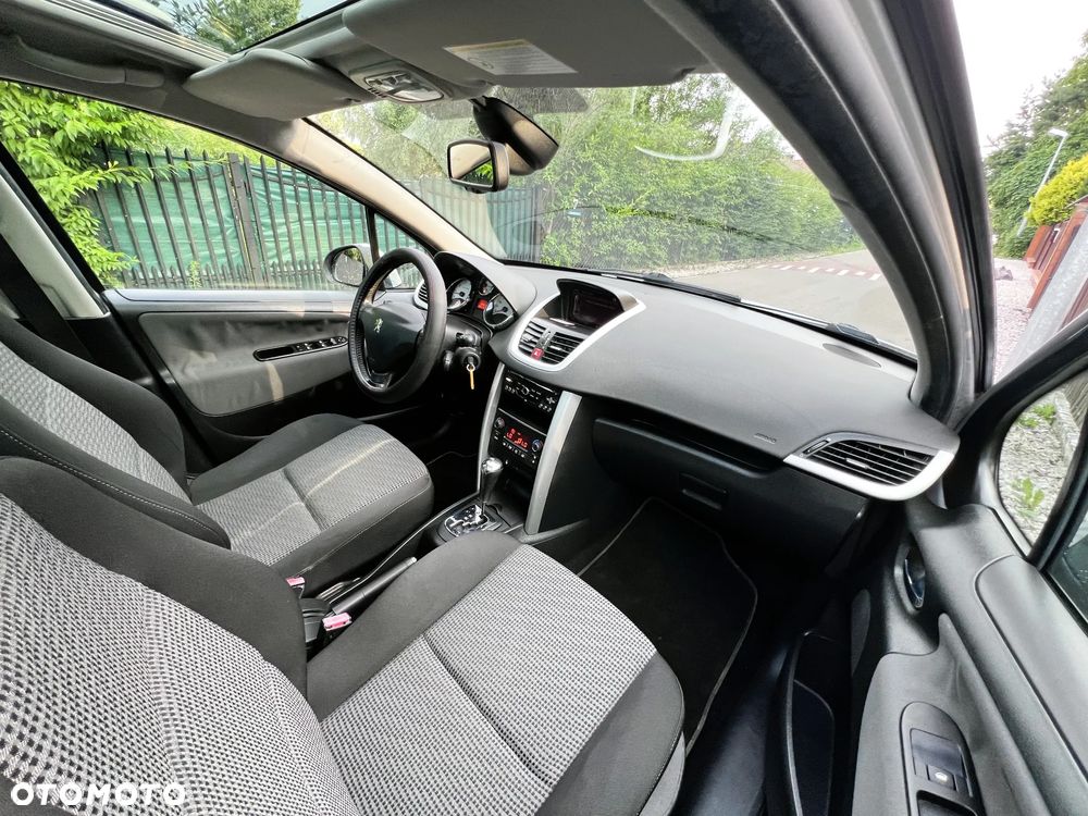 Peugeot 207 - 7