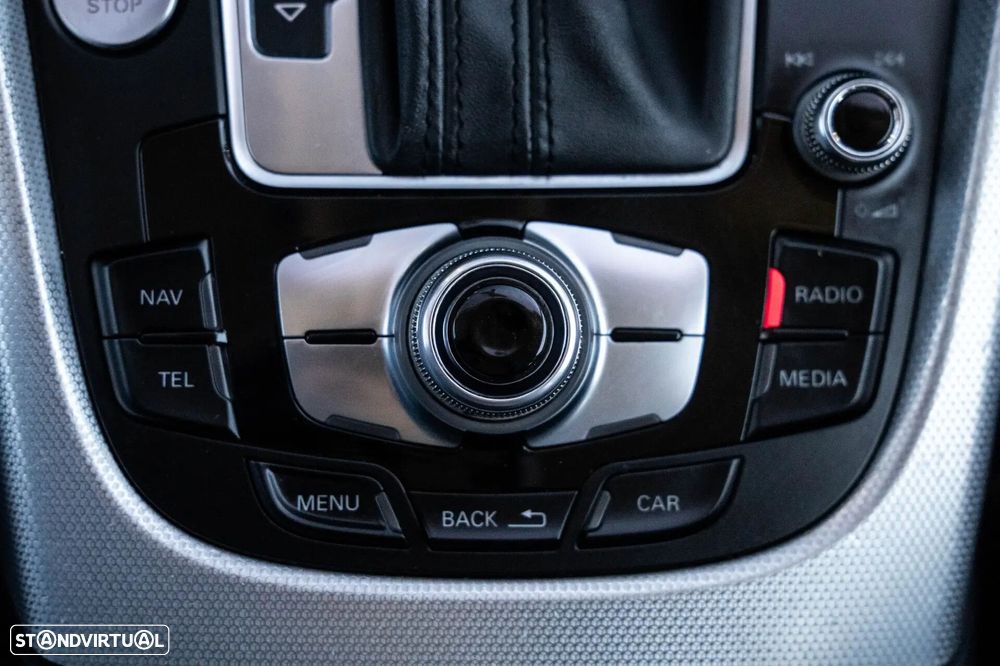 Audi Q5 40 TDI quattro S-line S-tronic - 32