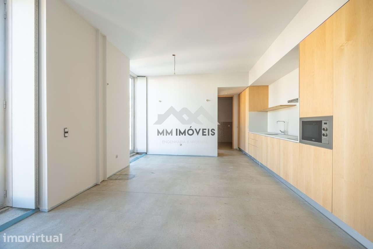 Apartamento T1 |  Varanda | Reabilitado | Lordelo Ouro | Rio Douro - Grande imagem: 2/28