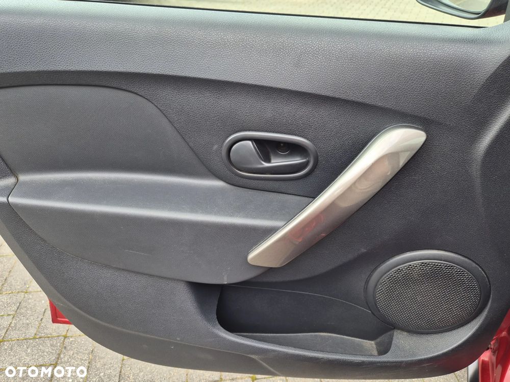 Dacia Sandero 0.9 TCe Laureate - 24