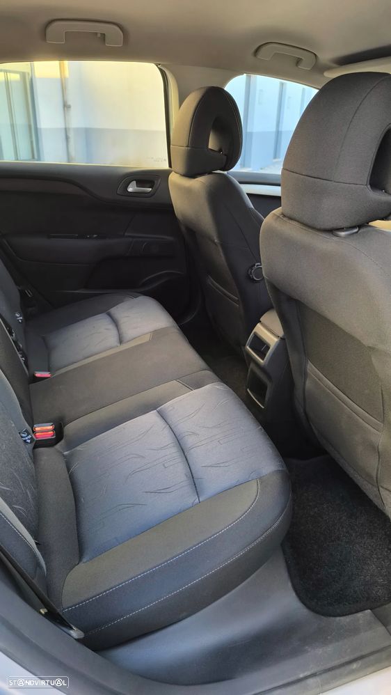 Citroën C4 1.6 HDi Seduction - 18