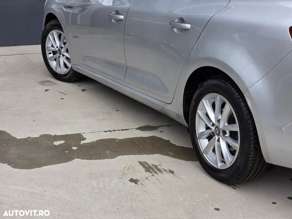 Renault Megane ENERGY dCi 110 LIMITED - 29