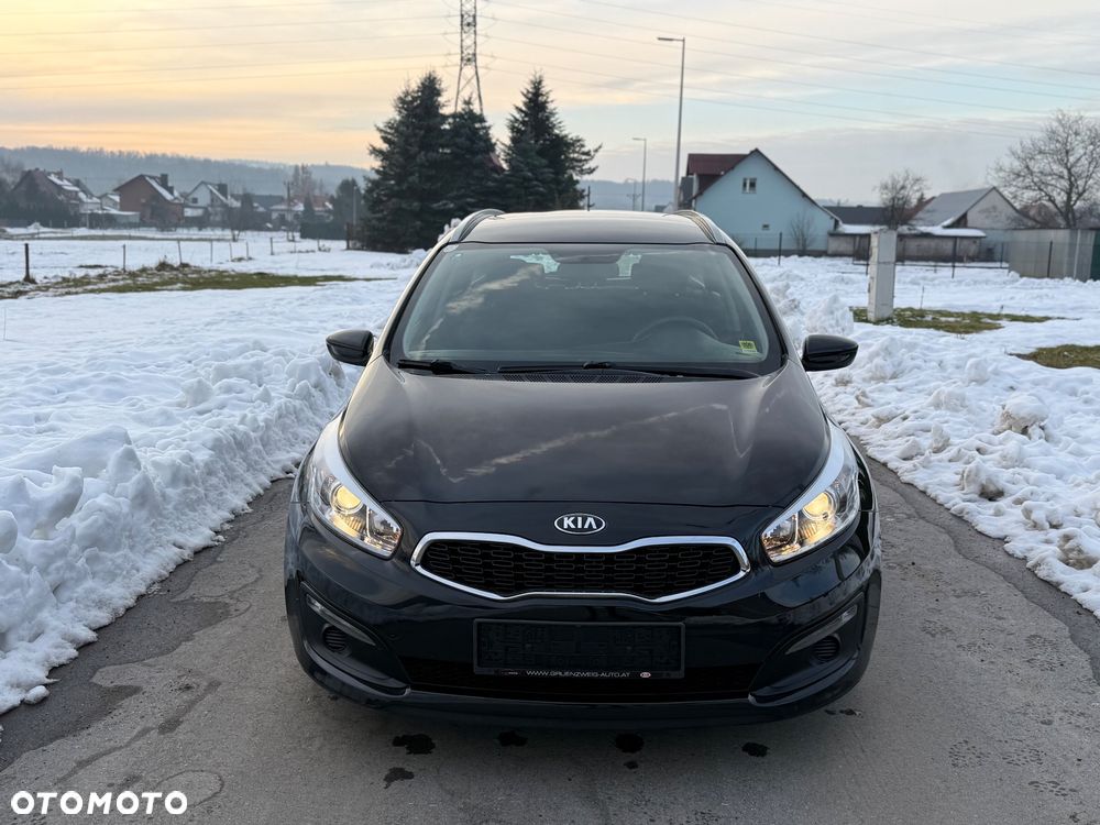 Kia Ceed 1.4 CRDi 90 Vision - 30