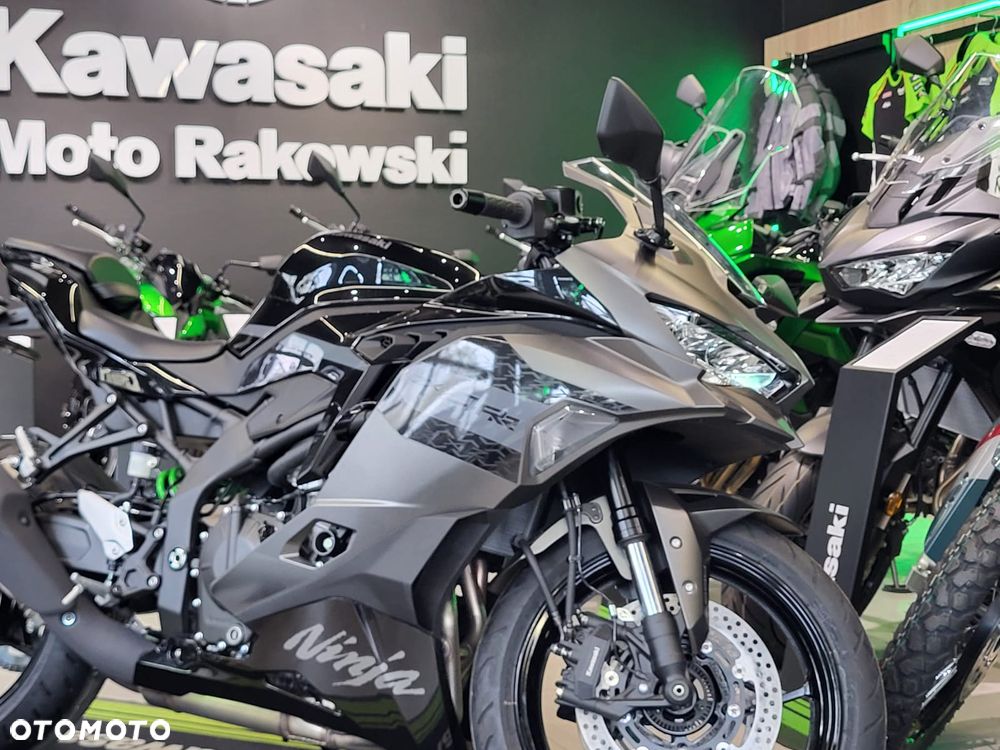 Kawasaki ZX - 3
