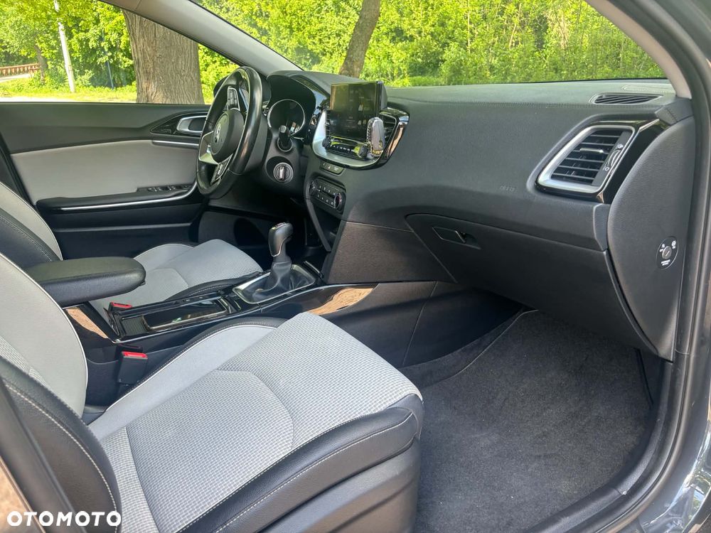 Kia XCeed 1.6 CRDi VISION - 15