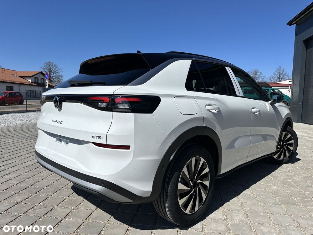 Volkswagen T-Roc - 34