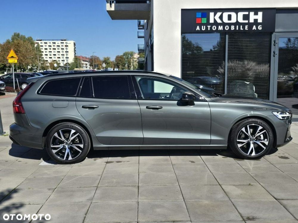 Volvo V60 B4 B Plus Dark - 4