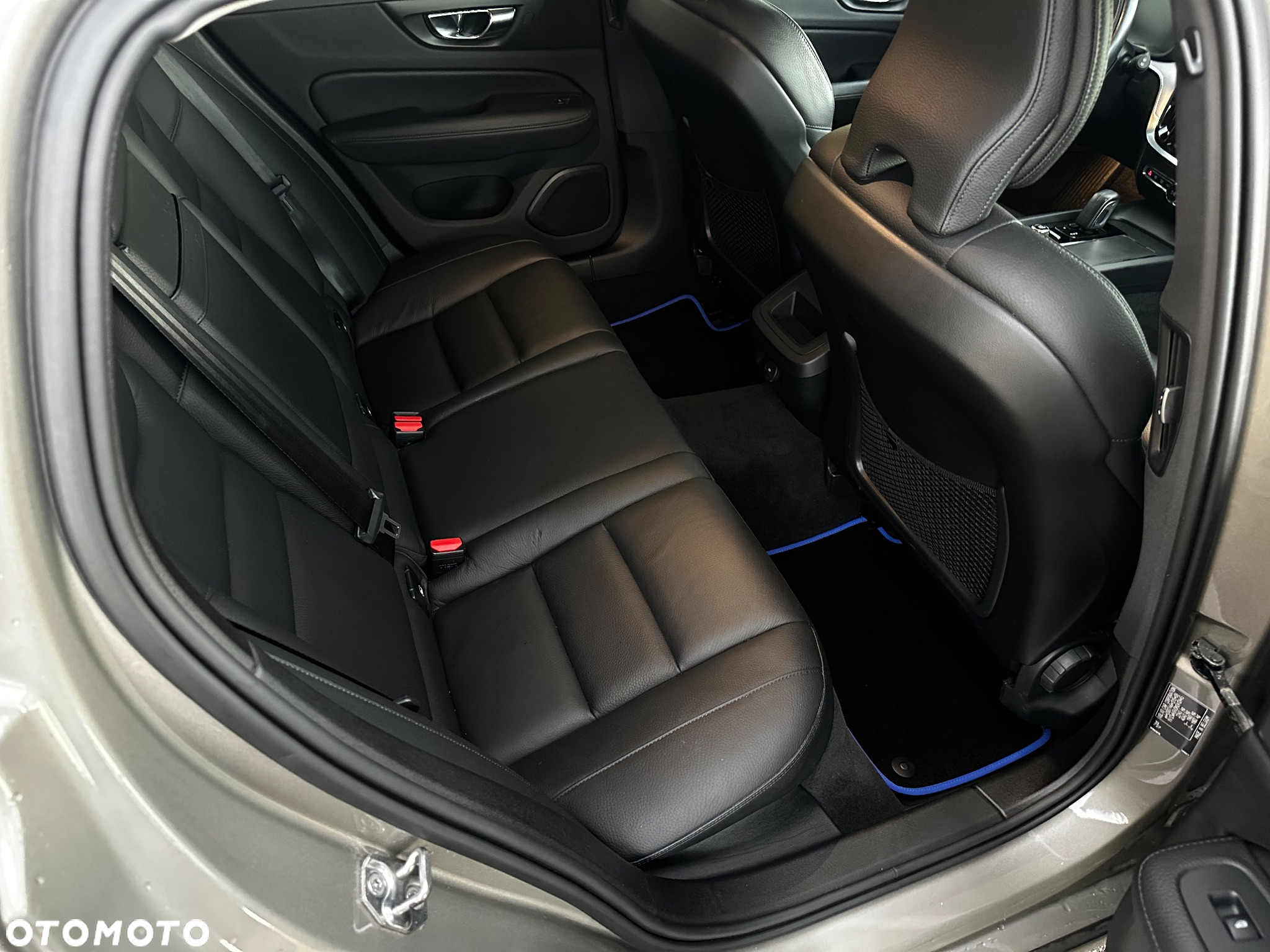 Volvo V60 B3 B Geartronic Momentum - 19