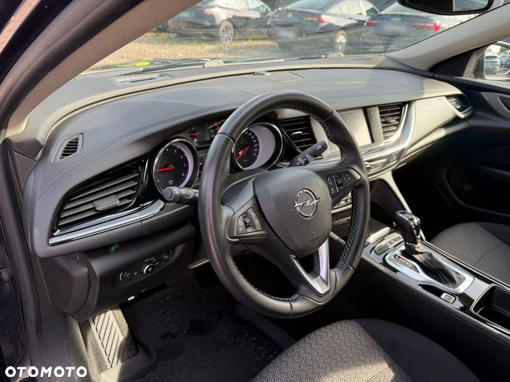 Opel Insignia 1.5 T Enjoy S&S - 15