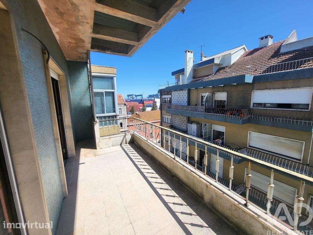 Apartamento T2 em Beato - Grande imagem: 2/32