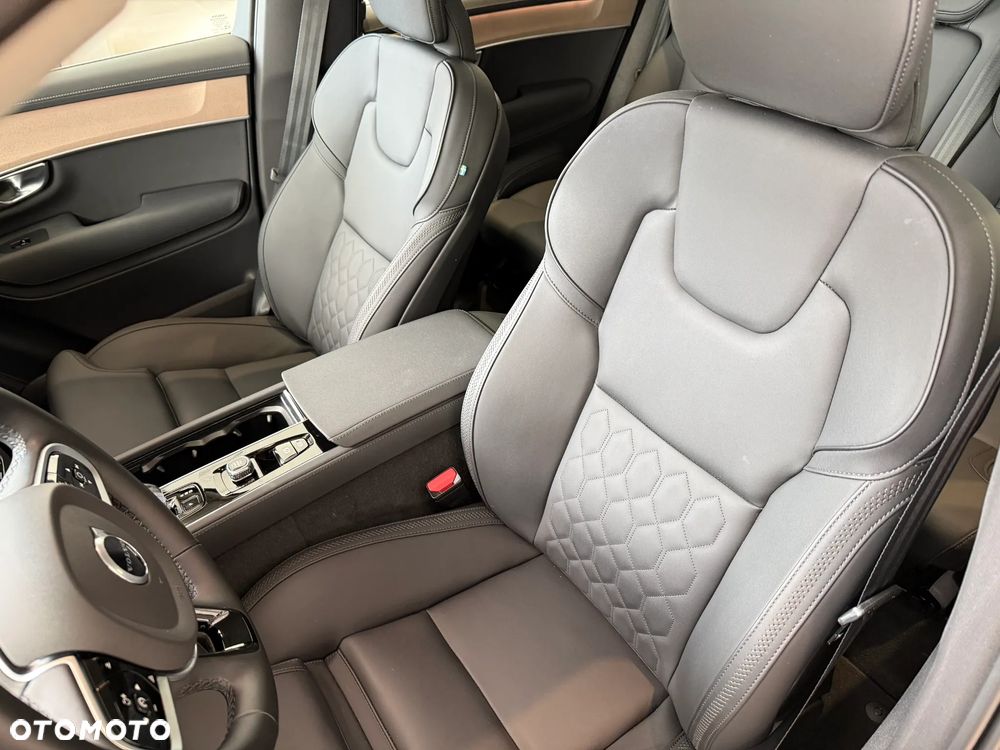 Volvo XC 90 B5 B AWD Plus Bright - 17