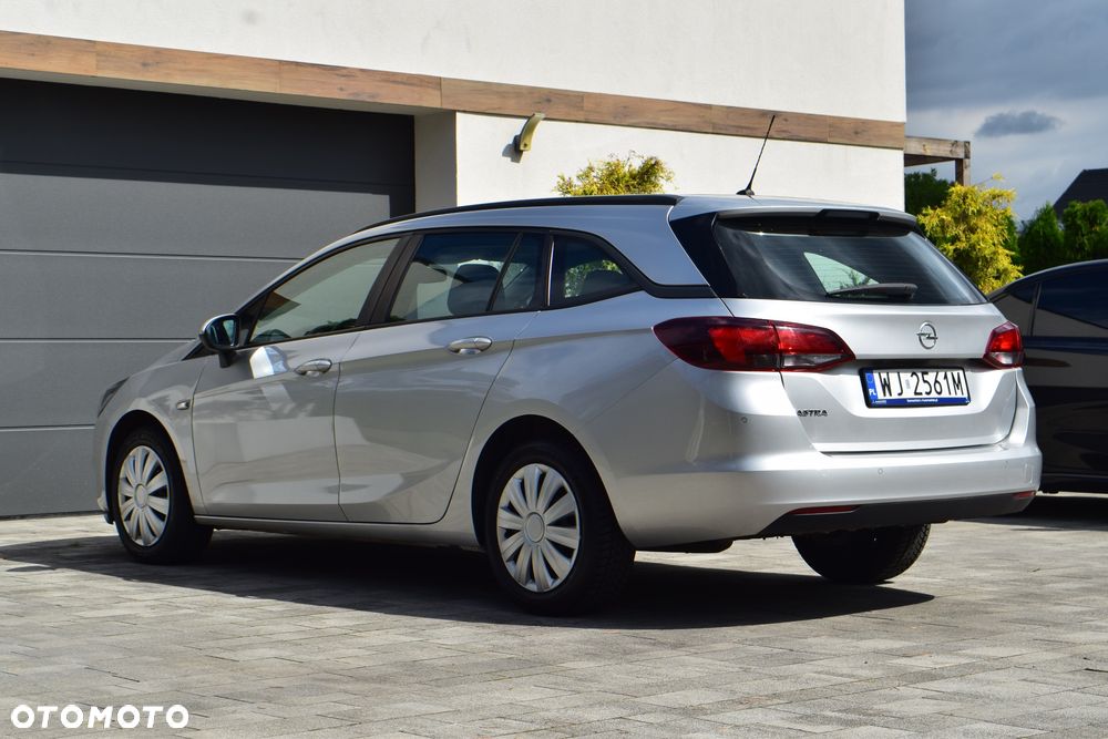 Opel Astra 1.6 CDTI Enjoy S&S - 26