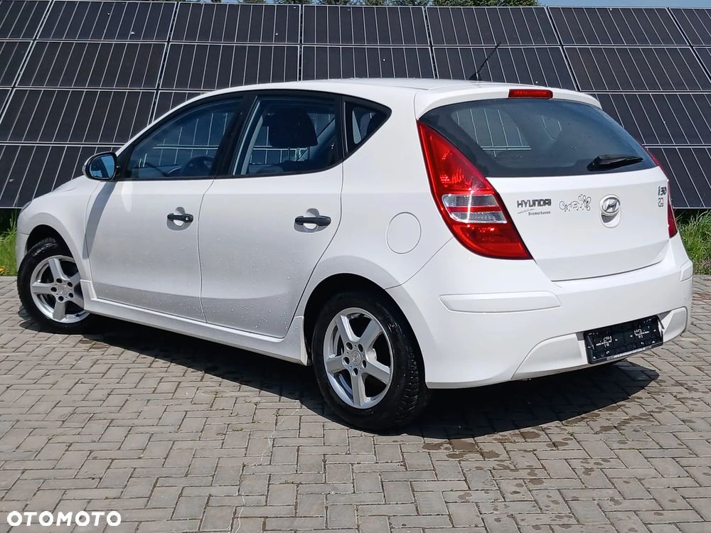 Hyundai i30 1.4 FIFA WM Edition - 7