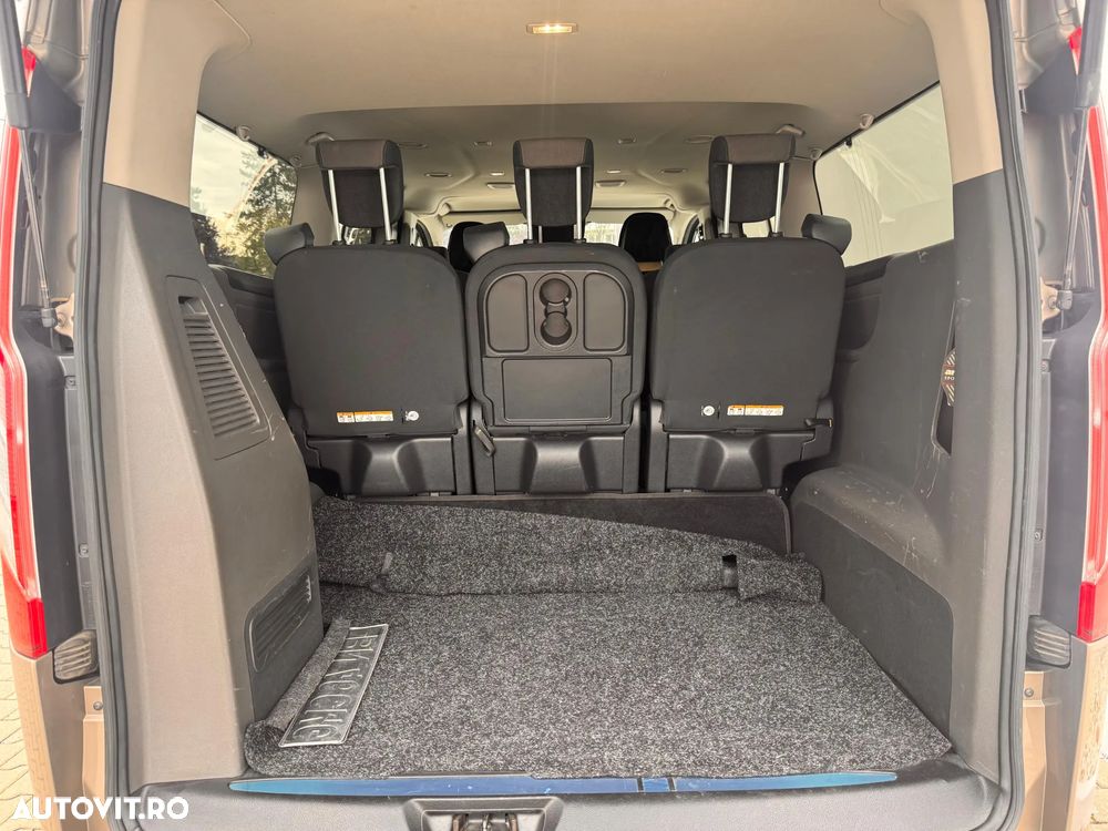 Ford Tourneo Custom - 10