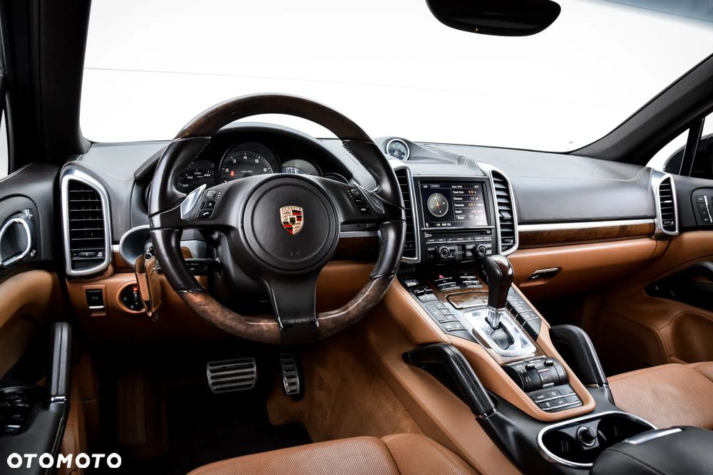 Porsche Cayenne S - 13